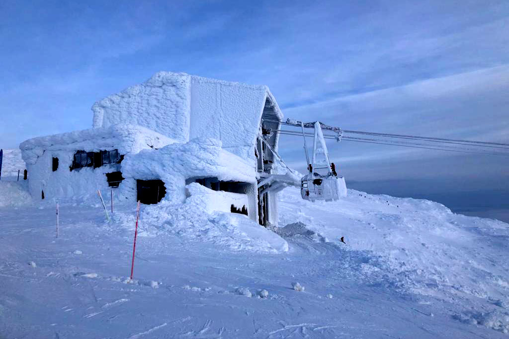 Igenfrusen gondollift i Åre. Foto: Anders Dahlgren